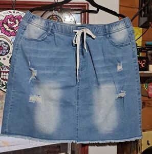 Stylish Distressed Denim Mini Skirt